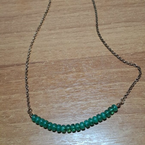 Necklace used in good condition