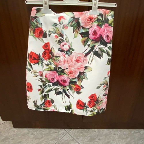 Skirt summer knee-length new, multicolored size M