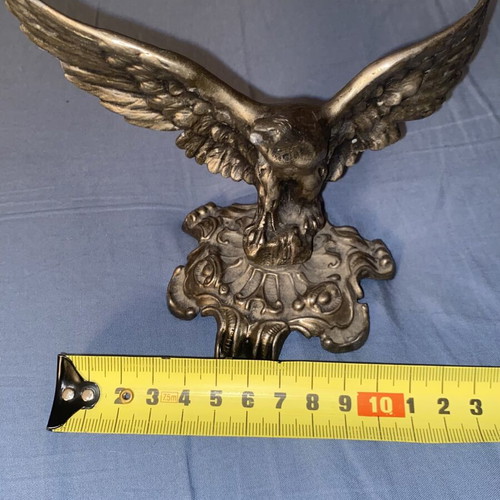 Vintage bronze decorative eagle statue, solid metal 500g