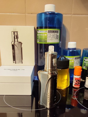 Innokin Kroma R Zlide Kit electronic cigarette set with accessories