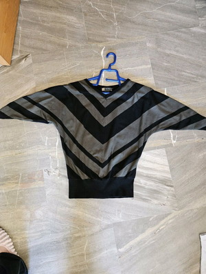 Μπλούζα γυναικεία Julia Bergovich small μεταχειρισμένη, μανίκι 3/4