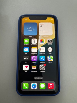 iPhone XR 256GB like new, black, with case and charger