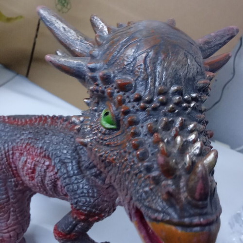 Pack of 2 Large Rubber Dinosaurs with Sound (40cm & 30cm)