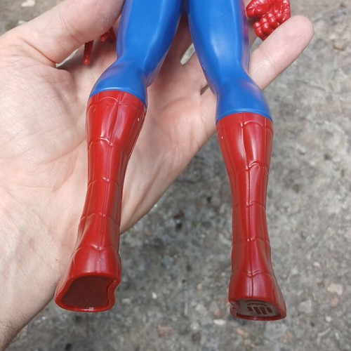 Spider-Man figures used, set of two