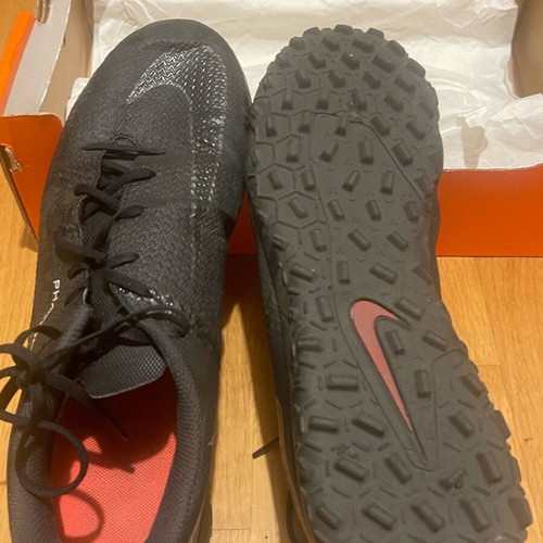 Nike Phantom men's football shoes used, size 42, black