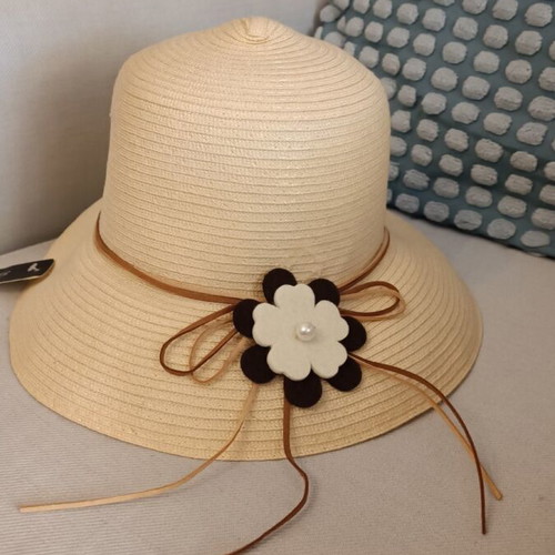 Women’s straw hat new, beige, size M