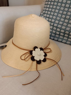 Women’s straw hat new, beige, size M