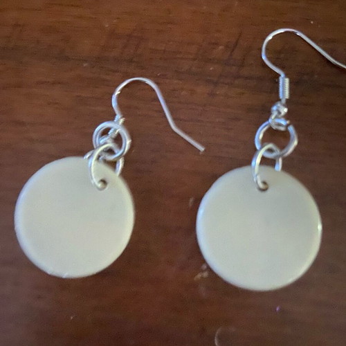 Cat earrings new made of lightweight plastic material
