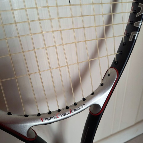 Wish Muscle Wave lightweight racket used for beginners