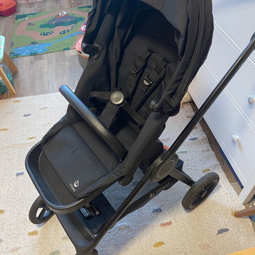Stokke Beat stroller with carry cot like new, with boxes and instructions