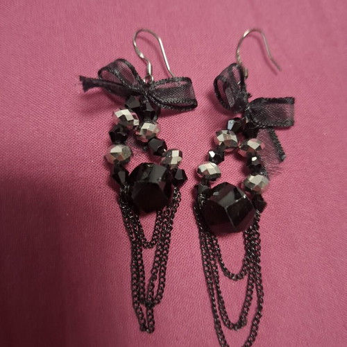 Handmade black bow and chain dangle earrings like new