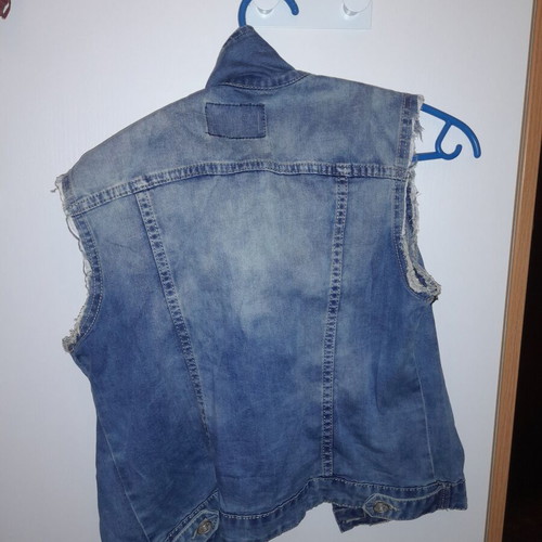 Denim vest like new, blue, fits XS and small