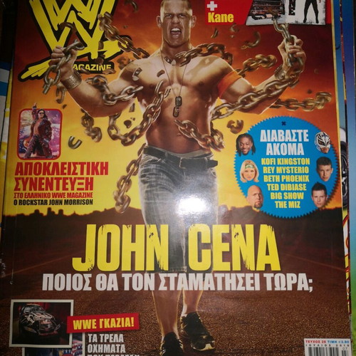 WWE Magazine Issue 28 like new