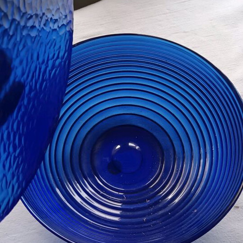 Glass serving platter with lid blue like new