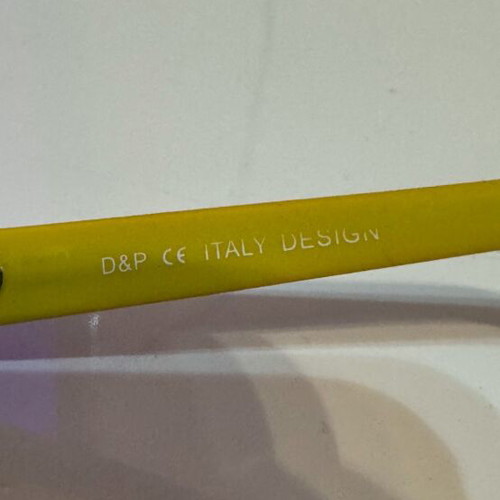 D&P Kids Glasses Number 125 like new, blue and yellow