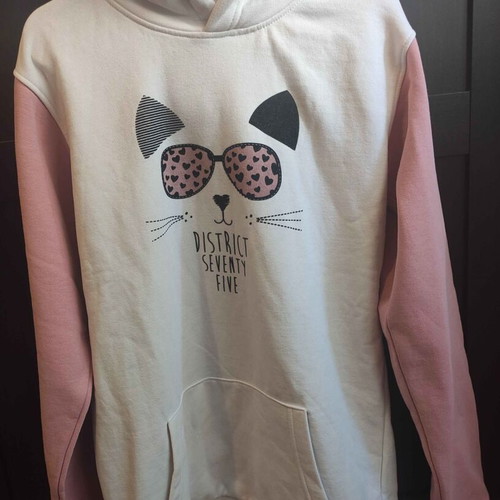 District 75 women's/kids hoodie like new, white/pink with cat design
