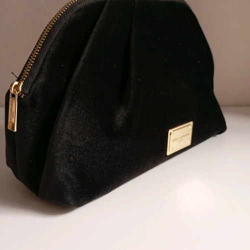 D&G women's velvet toiletry bag new black