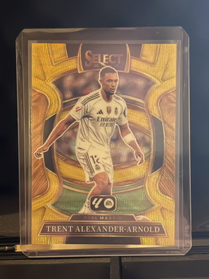 Select La Liga Trent Alexander Arnold card like new