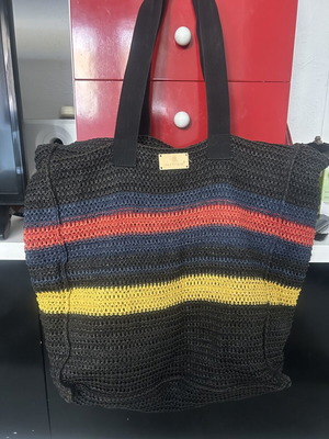 Bag to Bag beach shoulder bag, black with colorful stripes
