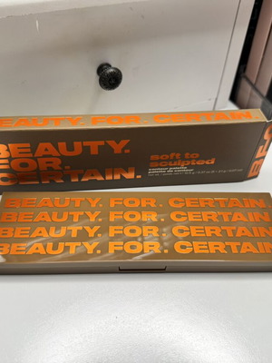 Beauty For Certain soft to sculpted pallet new