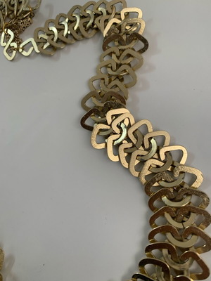 necklace / belt