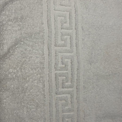 Body towels set of 2 with ancient Greek design and lace, like new