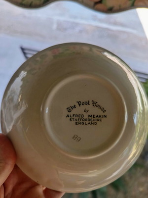 Alfred Meakin The Post House vintage green transferware bowl