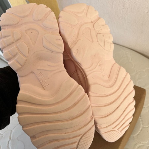 Fila pink shoes size 35 like new