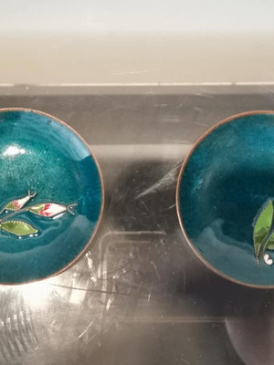 Cloisonné type plates set used, two pieces, brass with enamel