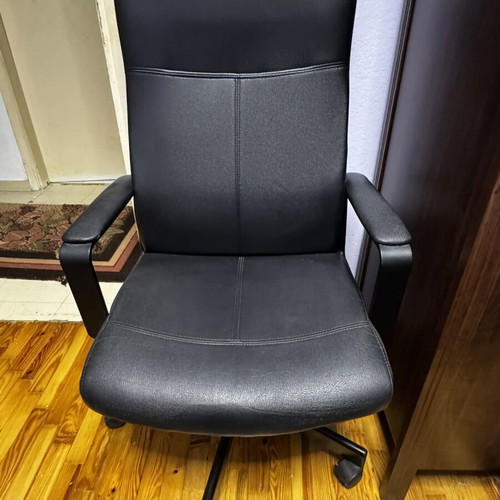 Leather chair used