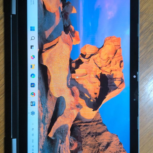 Dell Latitude 5320 Touch laptop σαν καινούργιο, Intel i5 11ης γενιάς, 16GB RAM, 256GB SSD
