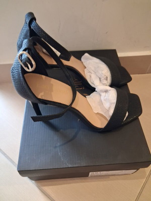 Lara Conte Madrid leather sandals new, black, heel height 8 cm, size 37