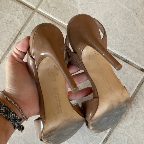 Beige women's sandals used with bows and rhinestones, 10.5 cm heels