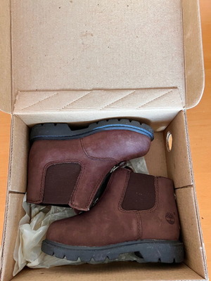 Μποτάκια Timberland παιδικά Νο 24 καφέ σουέτ σχεδόν καινούργια