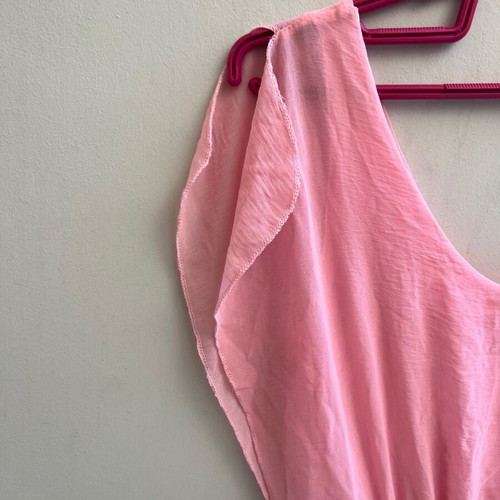 Pink dress short with butterfly sleeves like new