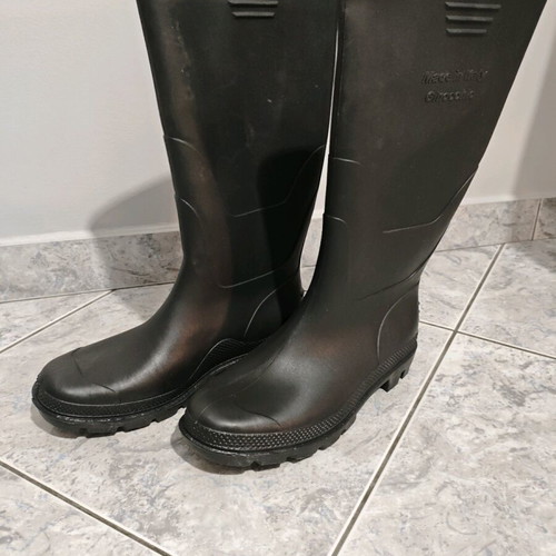 Men's work boots new size 43 Italian origin