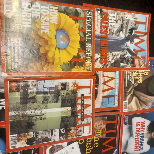 Time magazines used, American edition 15 issues 2002