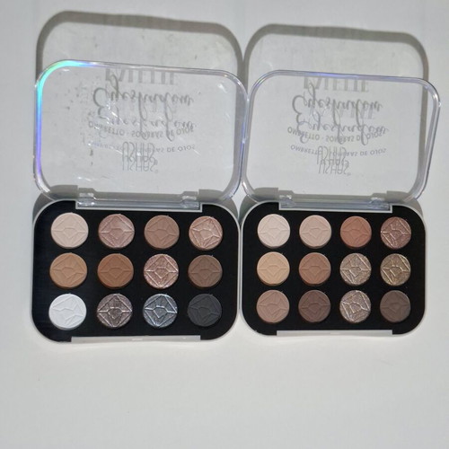2 USHAS eyeshadow palettes