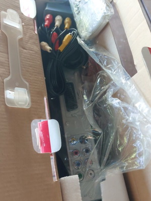 DVD player Bluesky DV 85 καινούργιο, με τηλεχειριστήριο και καλώδια