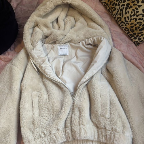 Bershka fur jacket xsmall beige like new