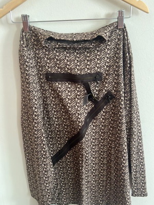 Women's blouse small turtleneck XL like new, beige brown