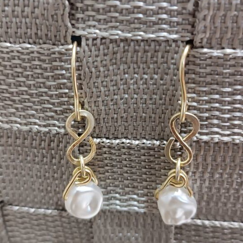 Gold earrings with pearls handmade from scratch, new