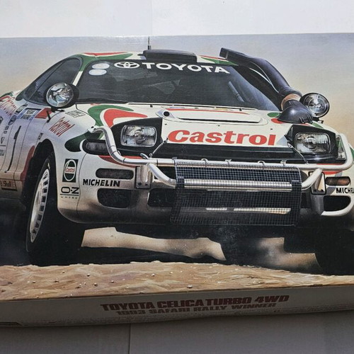 Toyota Celica Turbo 4WD Hasegawa model 1:24 like new, Safari Rally 1993