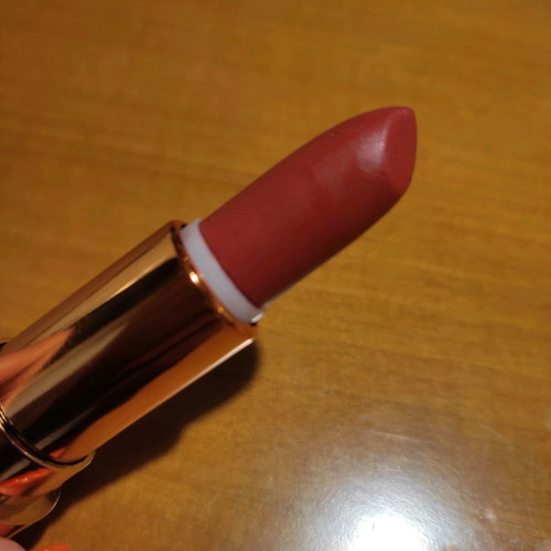 Miss Lirenn lipstick used with matte finish and warm shade