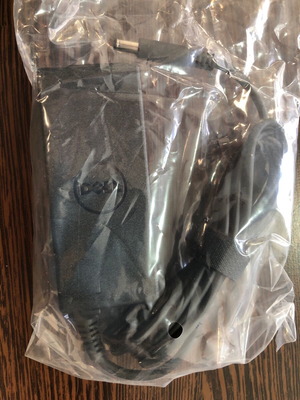 Dell genuine charger 45W 19.5V 2.31A new