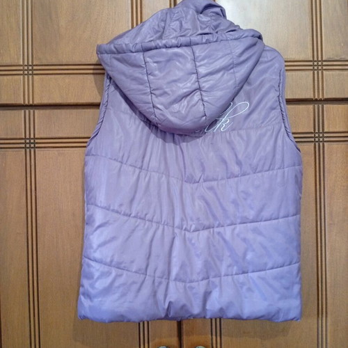 Body Talk sleeveless jacket size L purple like new