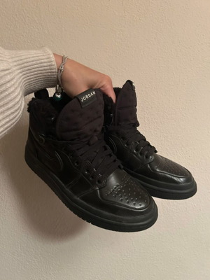 Nike Air Jordan athletic shoes size 41 black new
