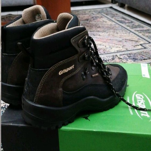 Grisport hiking boots new with sole, size 40