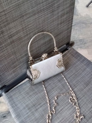 Silver bag like new, elegant crossbody for dreamy outings