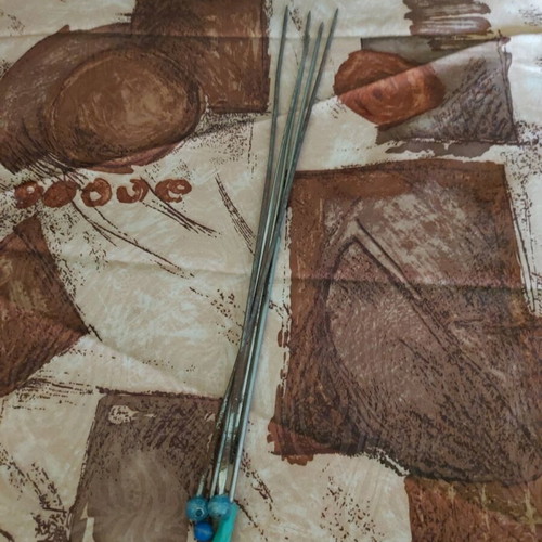 Hand knitting needles used, pack of 5, over 70 years old